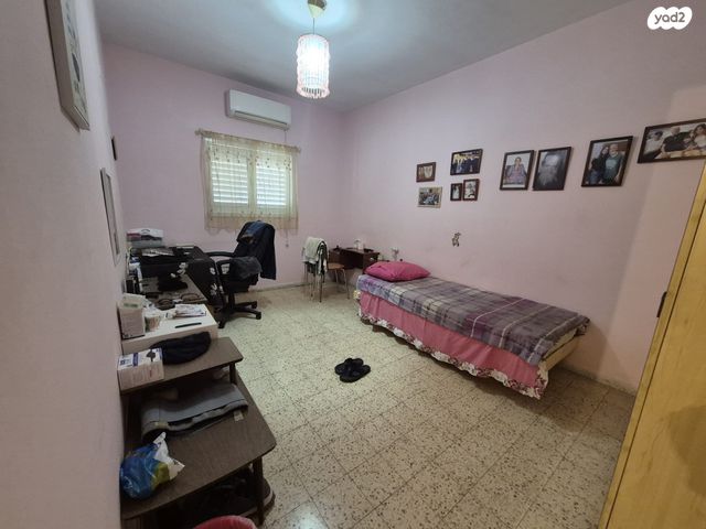 דירה, האחים טרבס, ד' / מערב מרכז העיר, רחובות