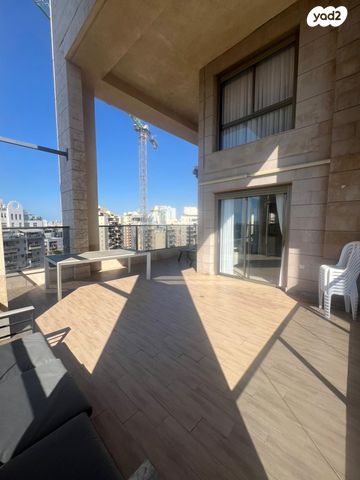 דבורה ברטונוב 