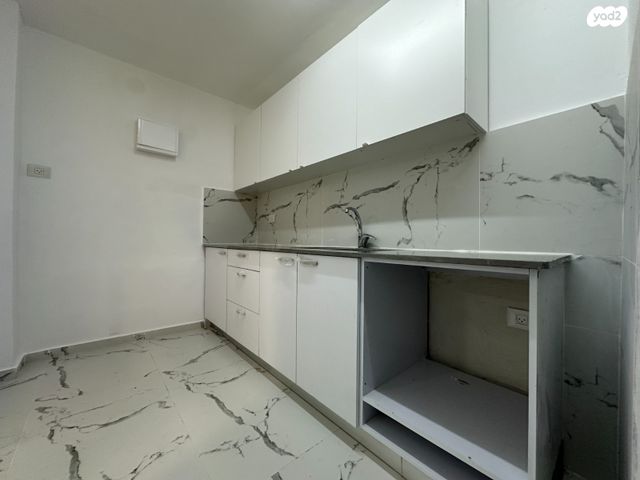 דירה, גרינבוים 12, גבעת הזיתים, פסגת לוד, לוד