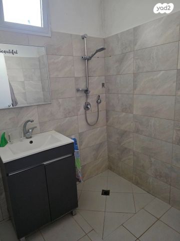 דירה, שלום עליכם, מגדל העמק