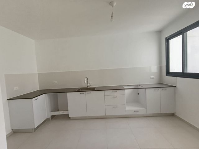 דירה, אור ים, אור עקיבא