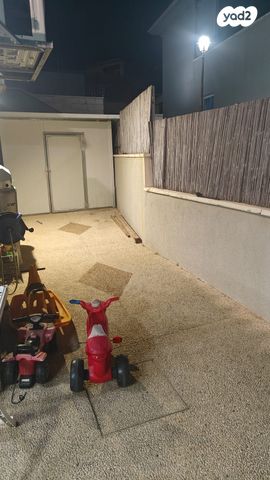 דירת גן, נוף הרים, הראשונים, שלומי