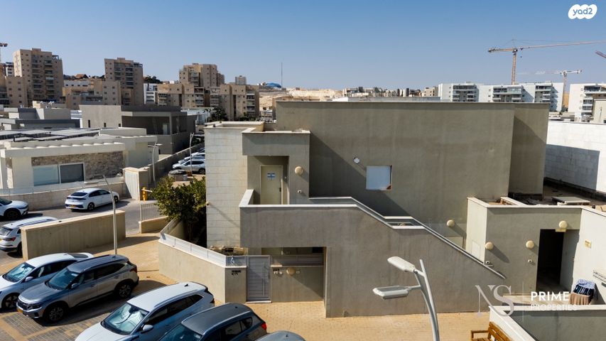 גג/ פנטהאוז, רוטשילד 22, השחר, דימונה