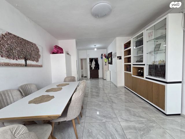 דירה, דרך זאב ז'בוטינסקי 124, מרכז העיר, בני ברק