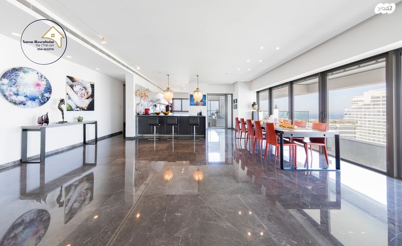 דירה, ניסים אלוני, צמרות איילון, פארק צמרת, תל אביב יפו