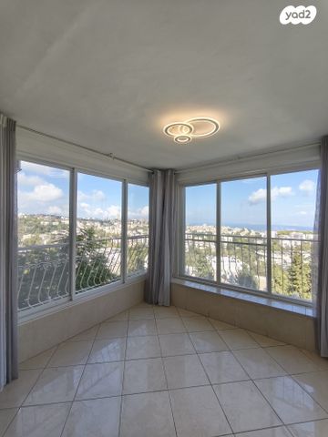 דירה, הפרחים, רמת בן גוריון, חיפה