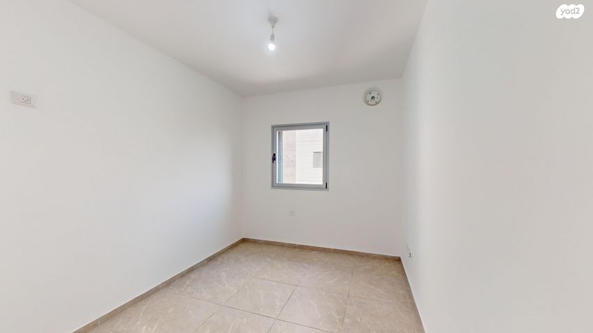 דירה, ברתיני גארי 12, נווה עופר, תל כביר, תל אביב יפו