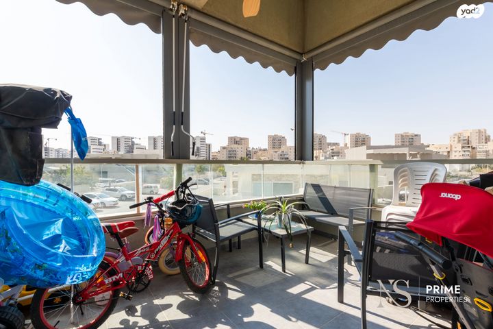 גג/ פנטהאוז, רוטשילד 22, השחר, דימונה