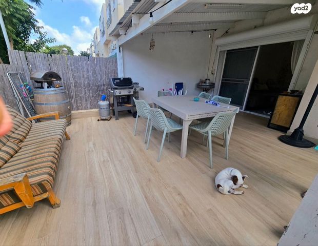 דירת גן, התור 9, קרית רבין, נתניה