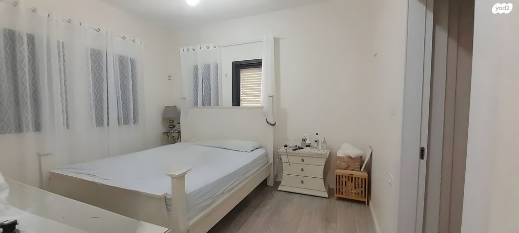 דו משפחתי, זבולון המר, רשפים, גדרה