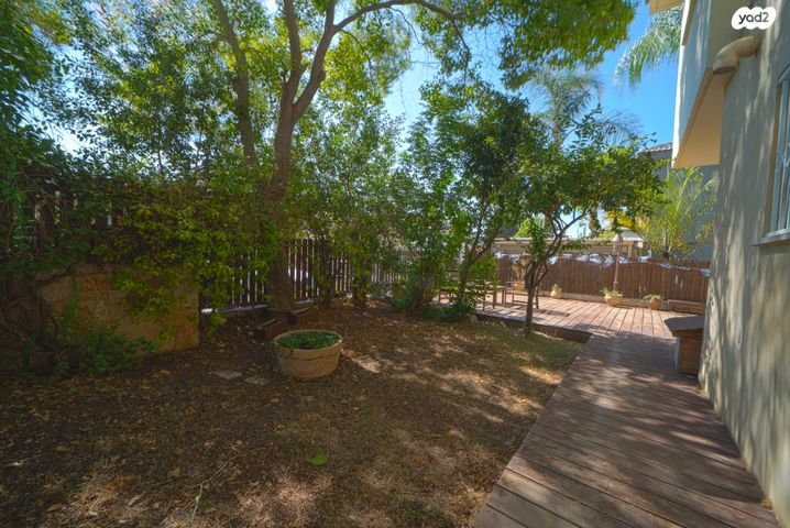 דו משפחתי, רמת ישי