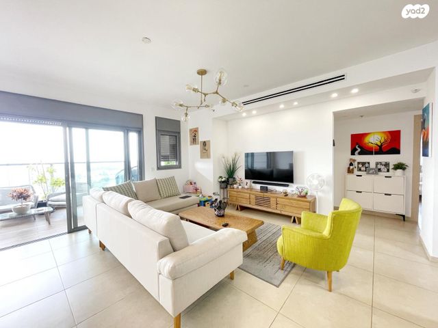 דירה, אהרון מזיא, שעריים, רחובות