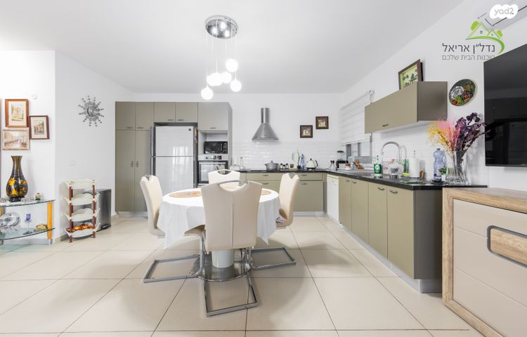 דירה, עיר היונה 16, אריאל