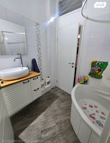 דירת גן, התור 9, קרית רבין, נתניה