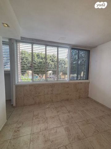 דירה, נווה רם, שיכון מזרחי, רמת גן