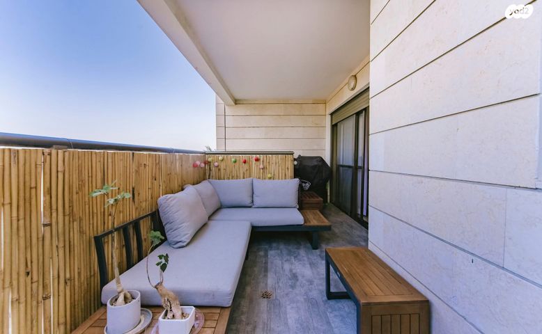 דירה, רפאל איתן, הדר המושבות החדשה / אם המושבות החדשה, פתח תקווה