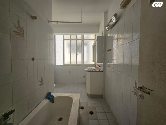 דירה, פנחס רוטנברג, נגבה, רמת גן