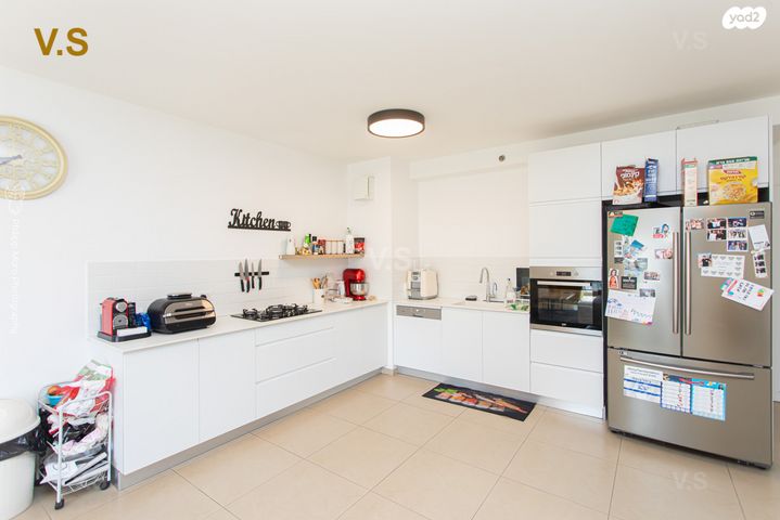 דירה, האגמית 7, החותרים, טירת כרמל