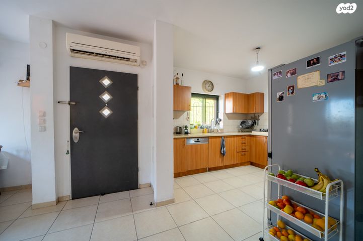 דו משפחתי, רמת ישי