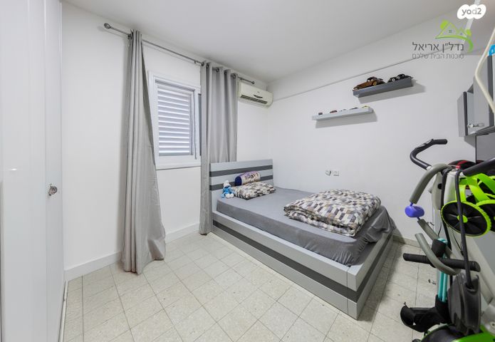 דופלקס, הפסגה 21, אריאל