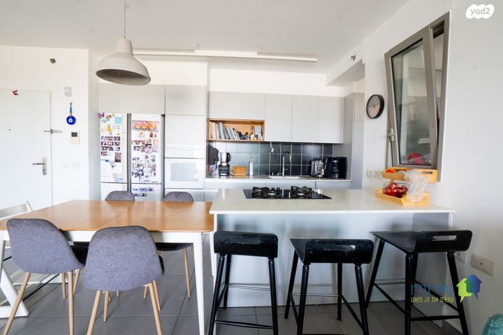 דירה, חיים בר לב, קרית קריניצי, רמת גן