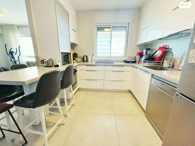 דירה, ירח אב, הכרמים, מודיעין מכבים רעות