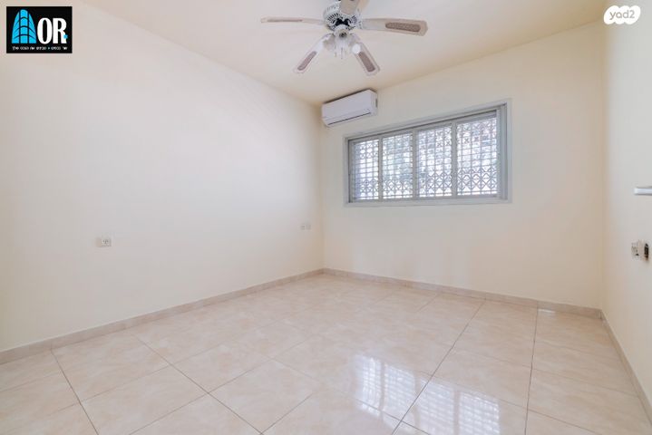 בית פרטי/ קוטג', המגילה, נווה חוף, ראשון לציון