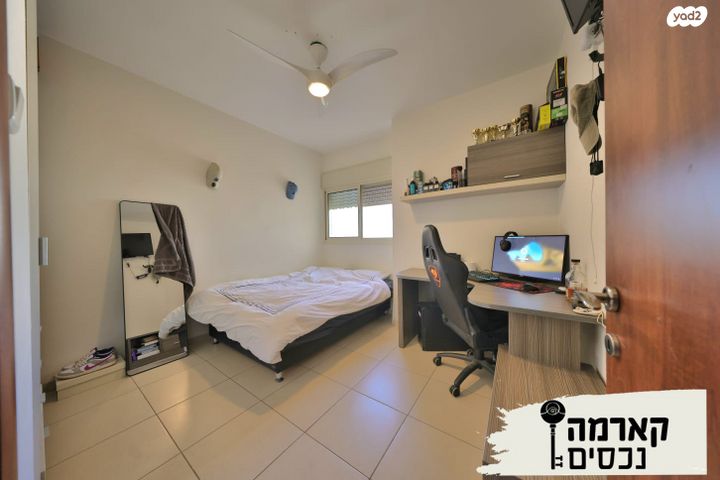 גג/ פנטהאוז, הרב הרצוג, קרית מוצקין