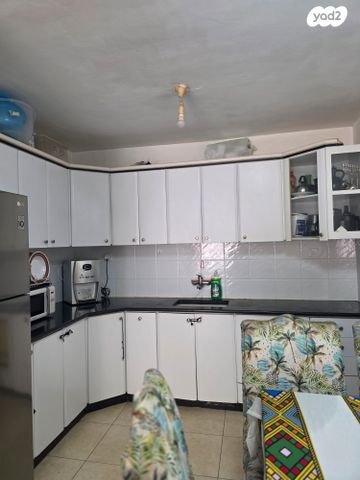 דירה, מלכי ישראל, קרית גת