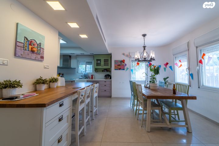 דו משפחתי, רמת ישי