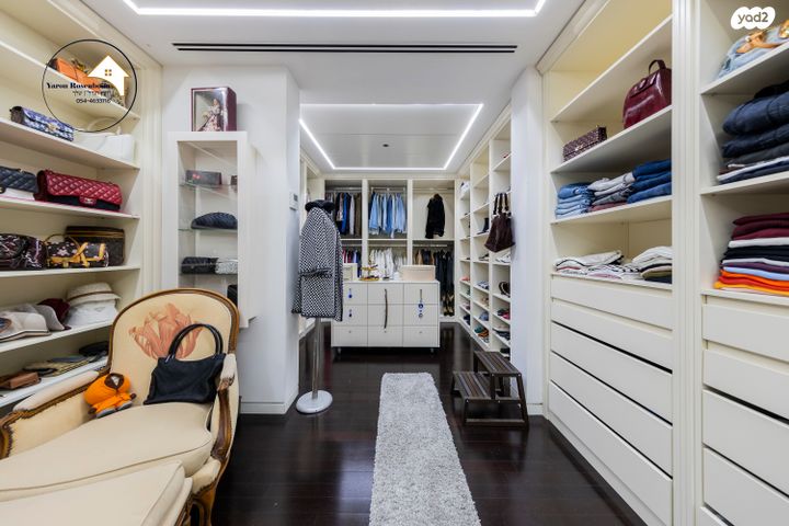 דירה, ניסים אלוני, צמרות איילון, פארק צמרת, תל אביב יפו