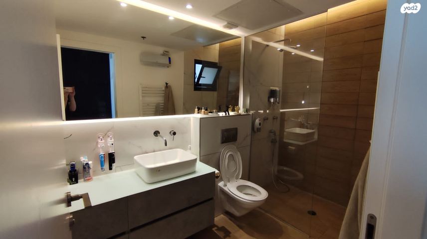 דירה, הרב ניסנבאום 37, אזור תעשיה, בת ים