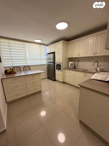 דירה, כינרת 45, רובע י"א, אשדוד