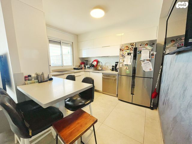 דירה, ירח אב, הכרמים, מודיעין מכבים רעות