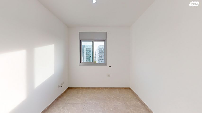 דירה, ברתיני גארי 12, נווה עופר, תל כביר, תל אביב יפו