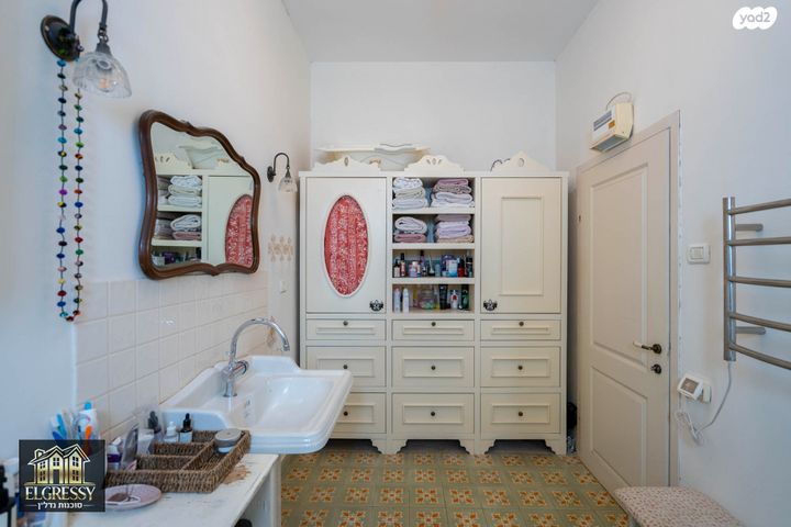 דירת גן, דרך הים, כרמל מערבי, חיפה