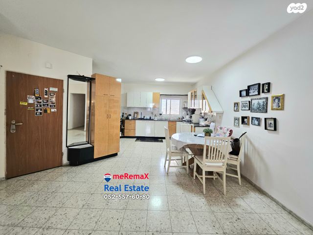 דירה, הרב קירשטיין 1, מרכז העיר, עפולה