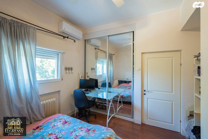 דירת גן, דרך הים, כרמל מערבי, חיפה