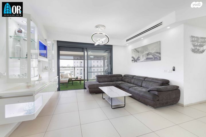 שדרות האלונים 