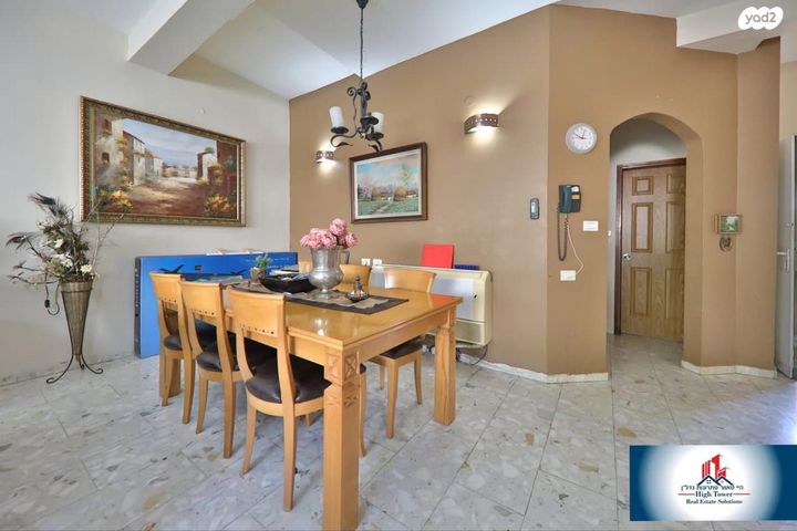 דו משפחתי, אברמסקי, קרית אתא