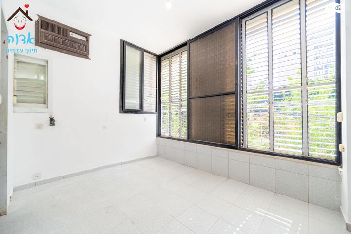 דירה, ריינס, ארלוזורוב, גבעתיים