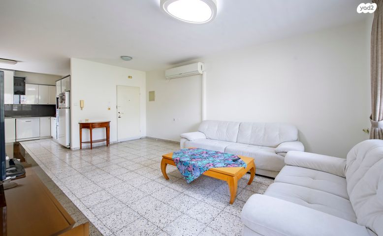 דירה, הצנחנים 22, מחנה יהודה, פתח תקווה