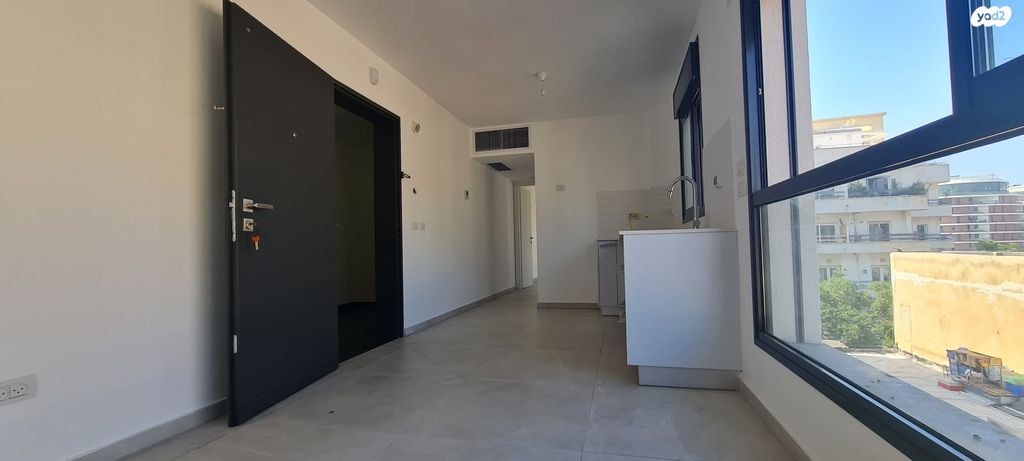 דירה, הרב יצחק ידידיה פרנקל 7, פלורנטין, תל אביב יפו