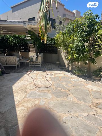 בית פרטי/ קוטג', מזכרת בתיה