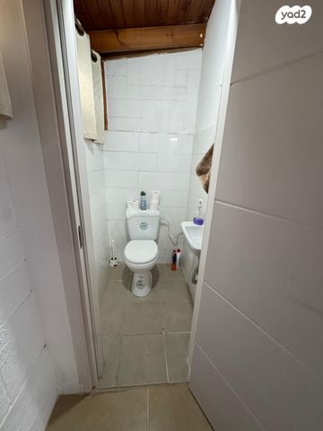 דירת גן, עין התכלת, עמידר, נהריה