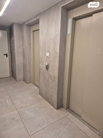 דירה, דובב מישרים / רמת בית שמש ד-1, בית שמש