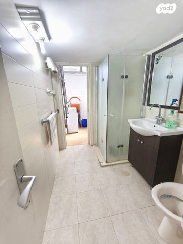 דירה, הפרחים, רמת בן גוריון, חיפה