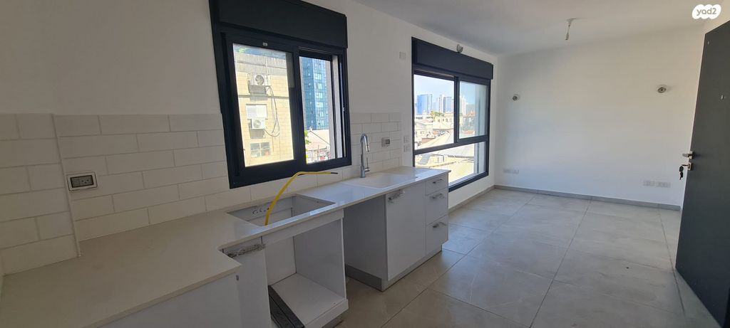 דירה, הרב יצחק ידידיה פרנקל 7, פלורנטין, תל אביב יפו