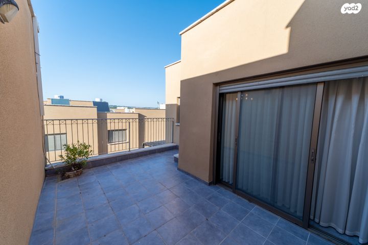 גג/ פנטהאוז