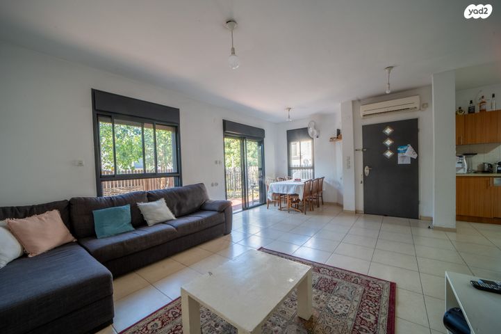 דו משפחתי, רמת ישי